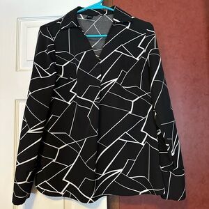 SHEIN Black and White Patterned Top